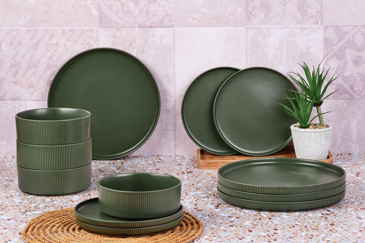 Service Les Essentiels SCANDI - 12 pièces - Olive